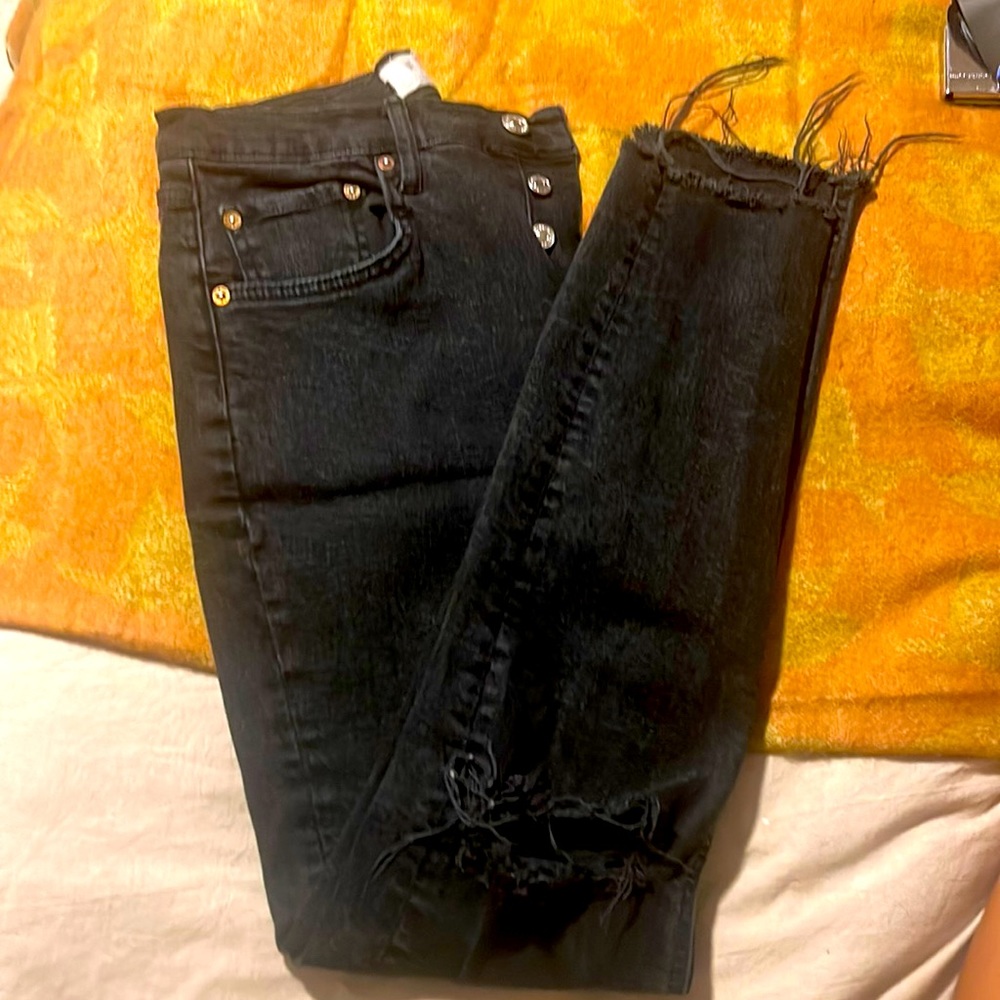 FREE PEOPLE RIPPED BLACK DENIM